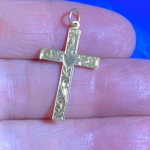Antique Victorian 9ct solid gold cross pendant with a shield & fancy scroll designs.
