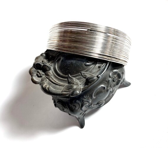 Vintage solid sterling silver wire cuff bracelet. - image 9