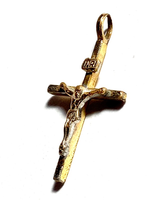 14k Gold Filled Cross Pendant And Chain Necklace For Men – 24 Inch, Yellow Gold
