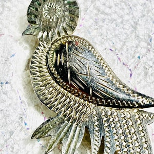 Antique Victorian silver bird brooch pin. Hallmarked 900 silver.