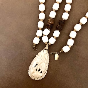 Miriam Haskell vintage beaded pendant necklace signed.