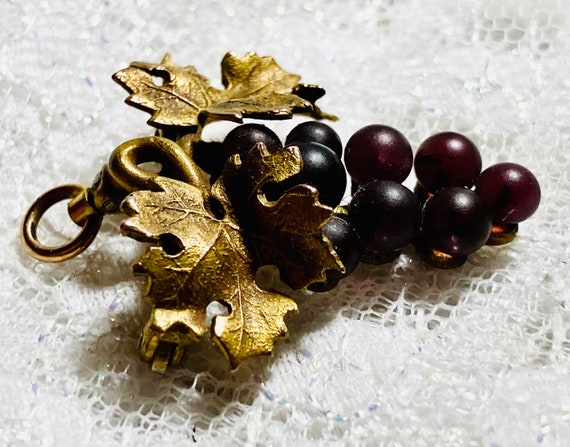Georgian 15k & pinchbeck grape cluster brooch. 15… - image 6