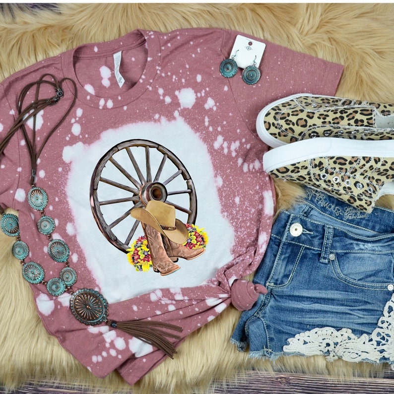 Wagon Wheel Cowgirl Hat Cowgirl Boots Wester Design Etsy