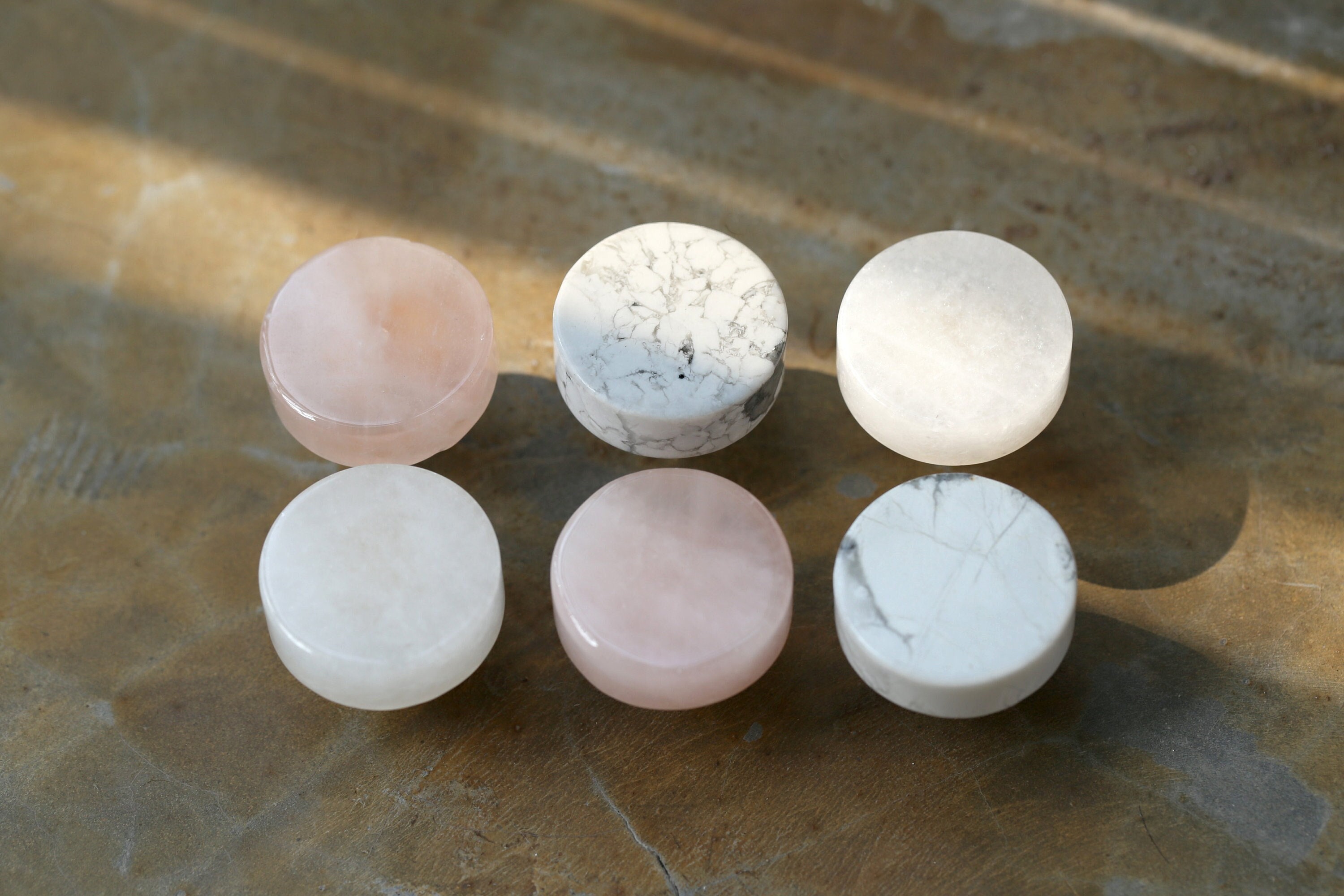 Natural Crystal drawer knob, Brass base Cabinet Knobs dresser knob, cupboard drawer pulls, modern dresser knobs, furniture makeover hardware