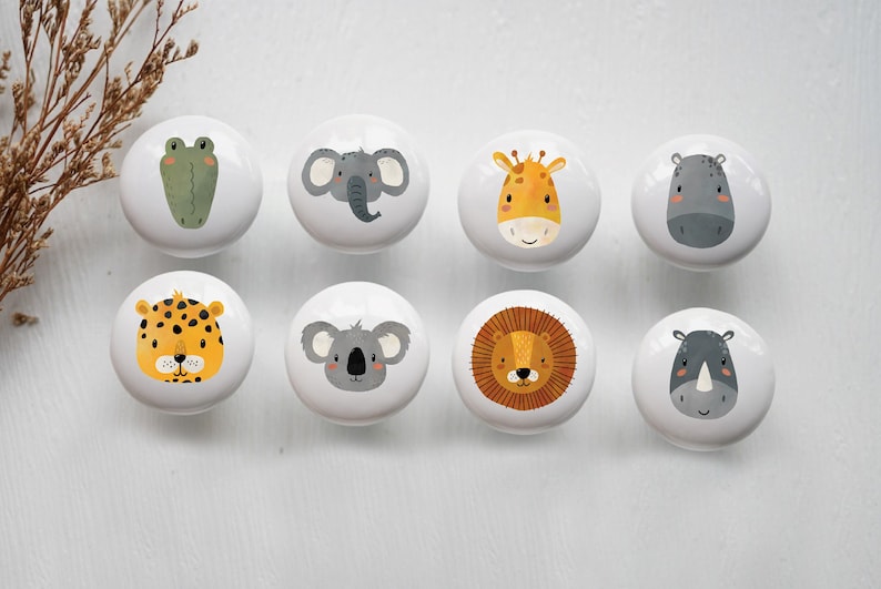 Poignée de bouton de tiroir en céramique d'animaux de safari, poignée de bouton de chambre de bébé, boutons de lion pour des tiroirs de chambre d'enfant, bouton d'armoire d'enfants, bouton de garde-robe image 1