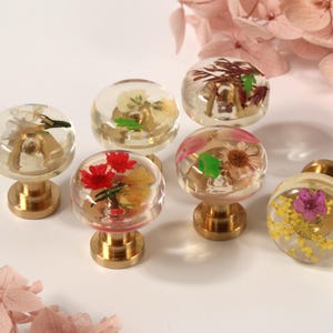 Dried flower Resin Cabinet Drawer Knobs Handle Pulls, Wild flower brass base dresser knob pulls, Flowers brass cupboard handles knobs handle