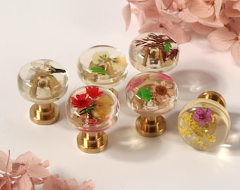 Dried flower Resin Cabinet Drawer Knobs Handle Pulls, custom engraved Wild flower brass base dresser knob pulls, Flowers brass cupboard