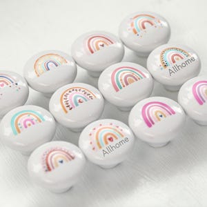 Kastknop in felle kleur regenboog, op maat gegraveerde keramiek knoppen voor kinderkamerlades, kinderkastknop, badkamergarderobekast