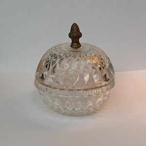 Vintage Indian Glass clear Mount Vernon candy dish metal acorn topper