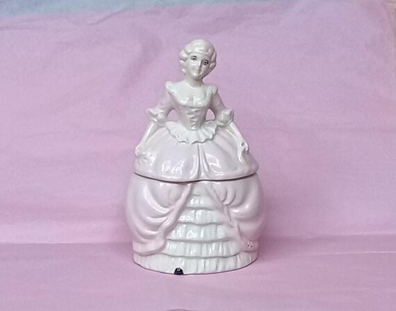 Vintage Victorian lady with pink dress trinket/ j… - image 4