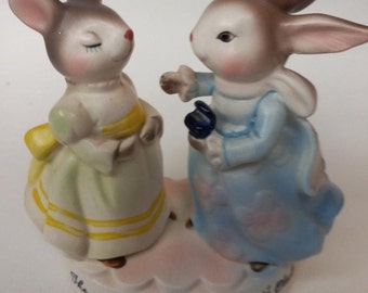 Vintage Avons Precious Moments Presidents Club bunny rabbit figurine