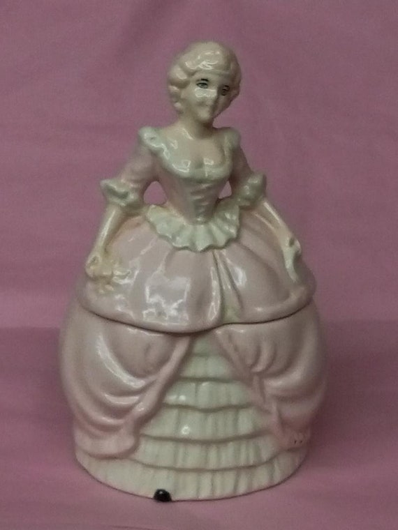 Vintage Victorian lady with pink dress trinket/ j… - image 3