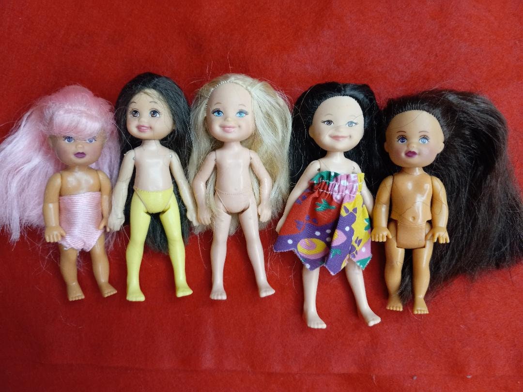 Lot of 5 Little Girl Dolls Barbie Style Mattel and Unknown Brand 4 Tall ...