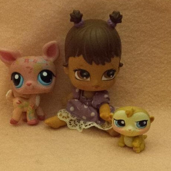 LPS Littlest Pet Shop/Bratz figures Yasmin, Pink flowery deer and Hamster