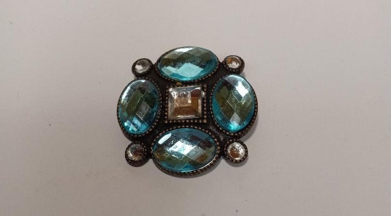 Vintage Gorgeous Blue and clear stone brooch and … - image 4