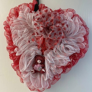 Bear Heart deco mesh heart shaped Valentine&#39;s Day Wreath