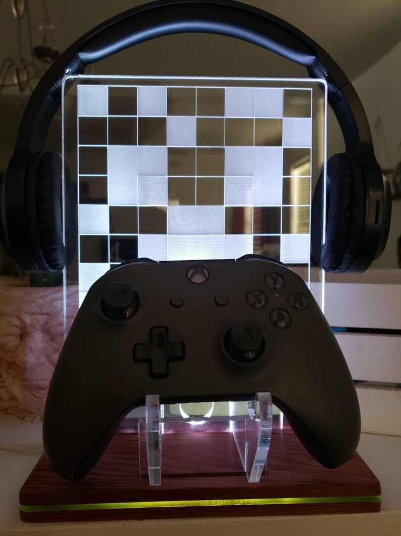 Minecraft Style Creeper Lamp With Headset and Controller Etsy