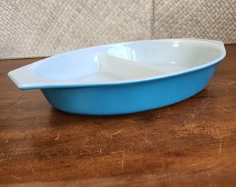 Vintage Pyrex Deep Turquoise Blue Divided Oval Baking Casserole Dish from the 60s