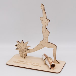 Geldgeschenk Yoga - aus Holz personalisiert