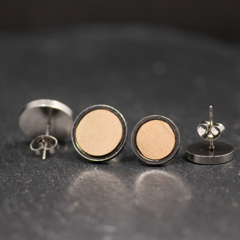 Elegant wood stud earrings with stainless steel border round wood color selectable diameter 14 mm or 12 mm