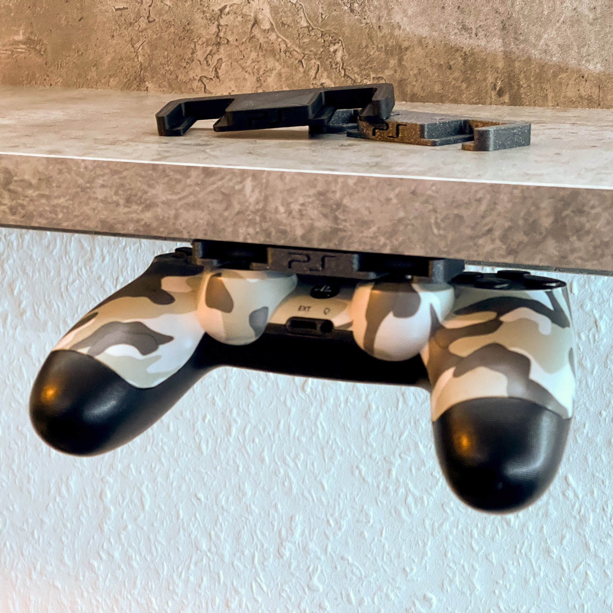 3D printed controller holder for Playstation 4/5 for under Etsy