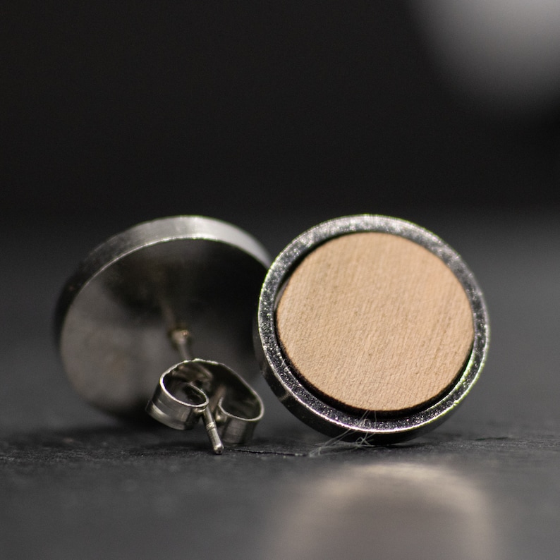 Elegant wood stud earrings with stainless steel border round wood color selectable diameter 14 mm or 12 mm