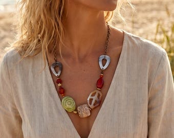 Fiva necklace, carnelian, orange, green