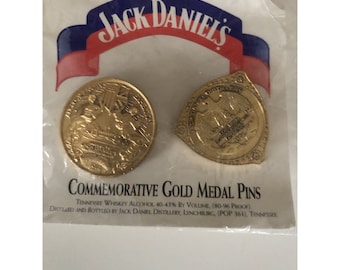 Jack Daniels Whiskey 1904 + 1914 Expo Gold Medal Replica Brass Lapel Pins Sealed