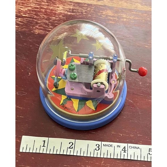 Pierrot De Pierre Clown Crank Round Music Globe Playing Yesterday