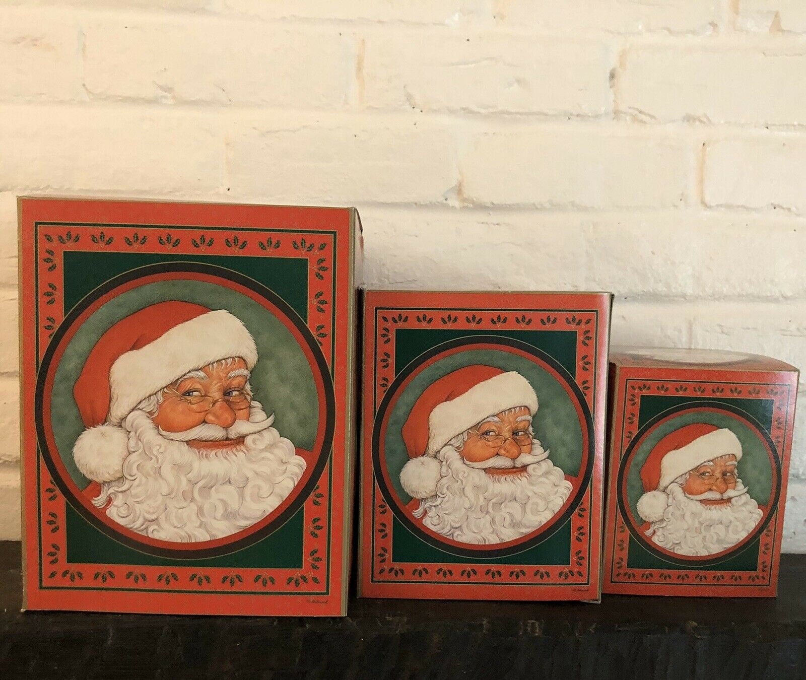 Vintage 1994 Christmas Santa Trio Gift Boxes With Gift Tags NOS