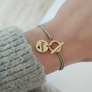 Bracelet personnalisé en cordon brillant avec médailles à graver et fermoir Bracelet prénom, Cadeau naissance, maman Fête des mères image 1