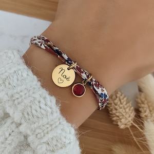 Bracelet personnalisé en cordon coton liberty avec médailles à graver et pierre de naissance Bracelet personnalisé pour maman, marraine... zdjęcie 1