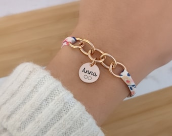 Bracelet personnalisé en cordon coton liberty avec médailles à graver • Bracelet prénom, Cadeau naissance, maman Fête des mères