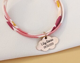 Pulsera de cordón de algodón de libertad personalizada con medalla de nube para grabar • Pulsera de nombre, Regalo de nacimiento Regalo de mamá Día de la Madre