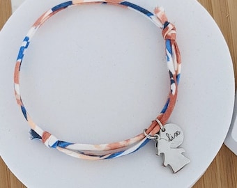 Bracelet cordon liberty personnalisé avec enfant et médailles gravées en argent - Cadeau de naissance, cadeau maman, cadeau fête des mères