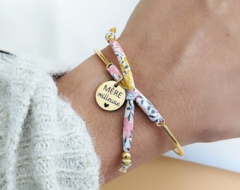 Bracelet jonc à personnaliser avec médaille à graver et liberty• Bracelet prénom, Cadeau naissance, Cadeau maman