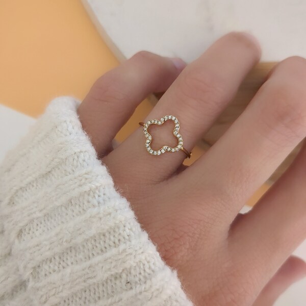 Lucienne Ring • Adjustable clover-shaped ring with zircons in gold or silver stainless steel for women