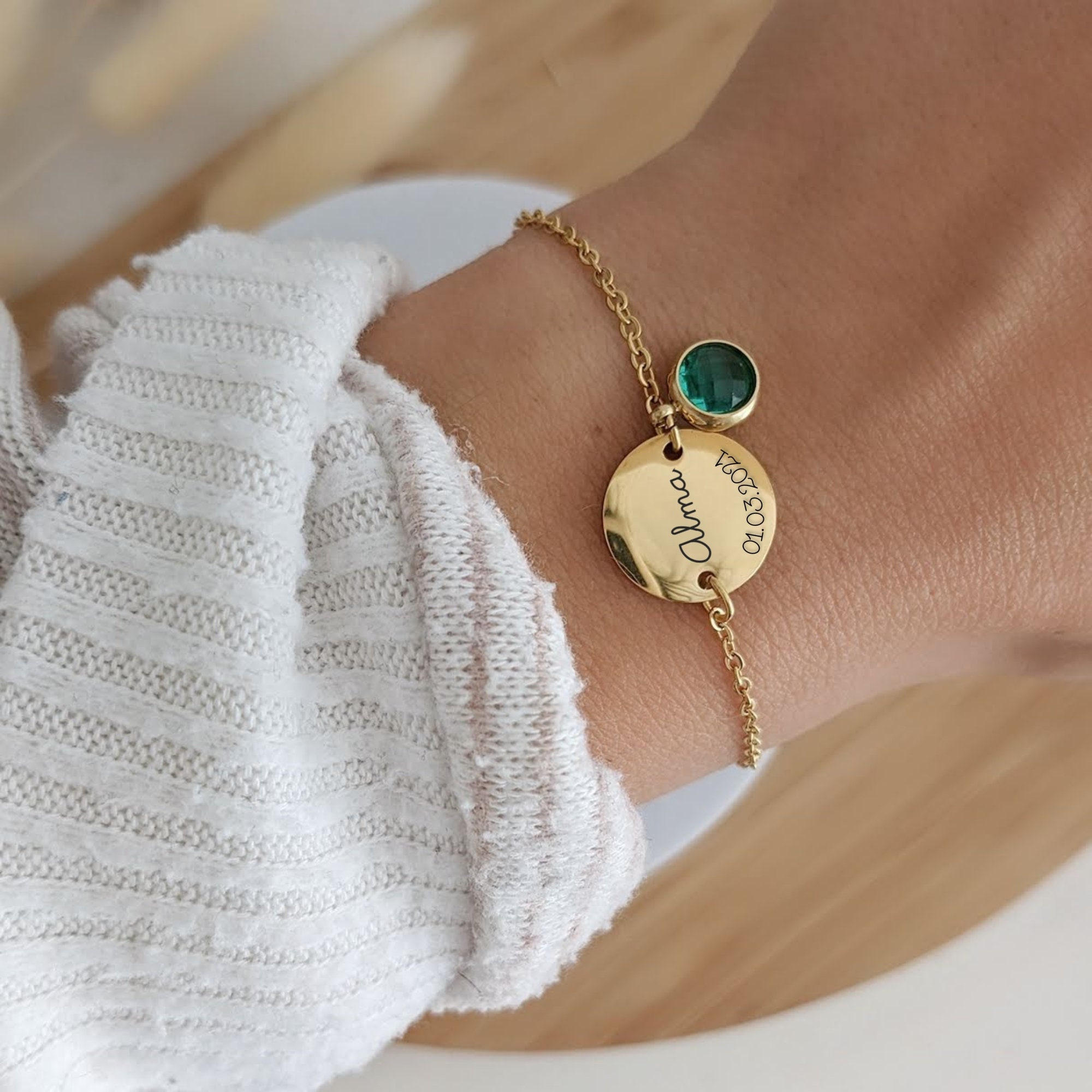 Personalized Chain Bracelet with Medal to Engrave and Birthstone