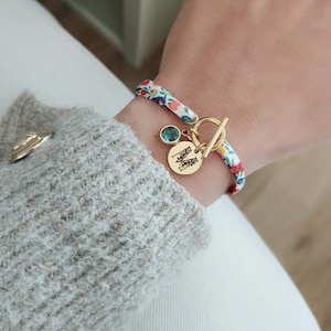 Bracelet personnalisé en cordon coton liberty avec médailles à graver et fermoir Bracelet prénom, Cadeau naissance, maman Fête des mères zdjęcie 3