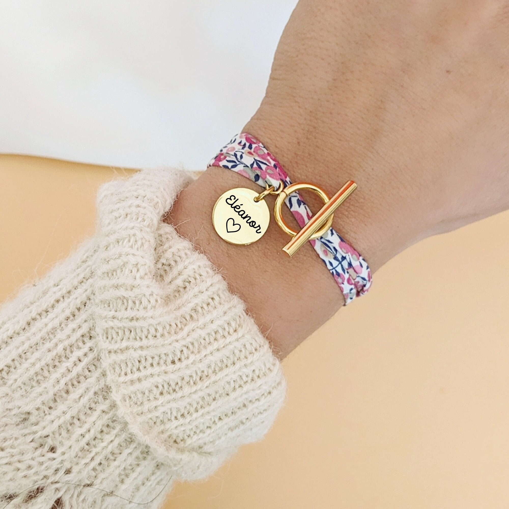 Personalized liberty cord bracelet with medal to engrave and large clasp • First name bracelet, Birth gift, gift for her