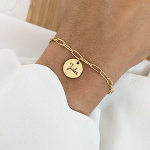 Pulsera de eslabones personalizada con medalla y piedra de nacimiento • Pulsera personalizable, regalo de nacimiento, regalo de mamá, nombre
