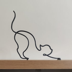 Minimalist Cat | Line Style Sculpture (made of plastic) | Home Decoration / Decor | Wall Art | Gift