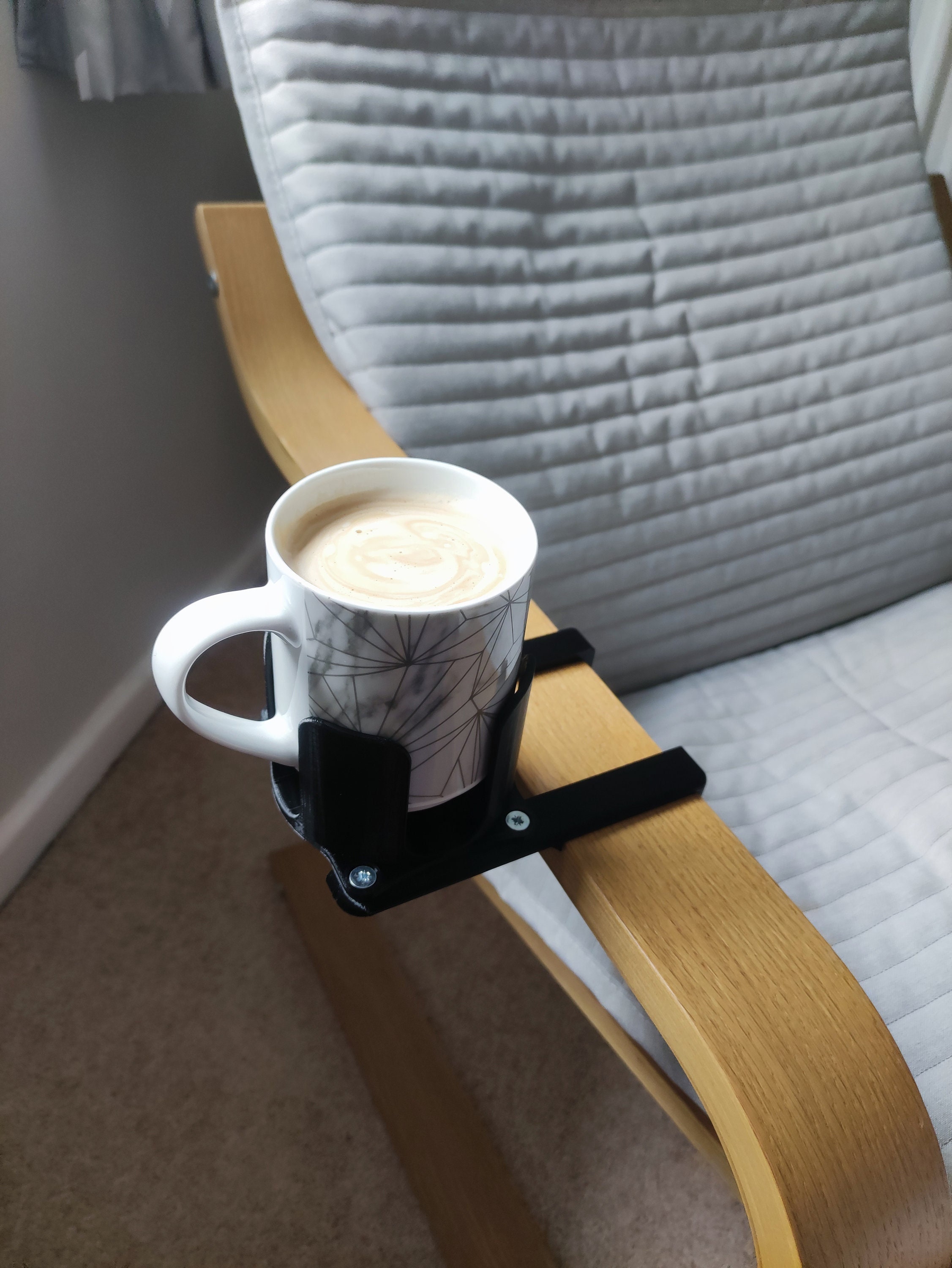 Cup holder for right handlebar