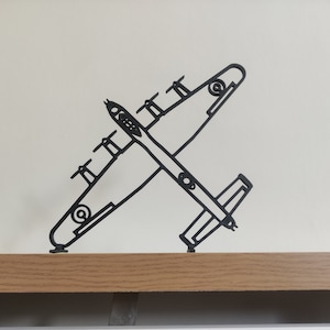 Bombardier Avro Lancaster | Sculpture linéaire (en plastique) | Décoration d'intérieur | Art mural | Cadeau