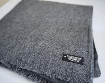 Handmade Pashmina Cashmere Wool Shawl: Lightweight Natural Dark Grey Stole