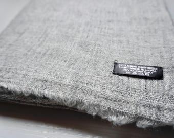 Handmade Pashmina Cashmere Wool Shawl: Light Grey Scarf