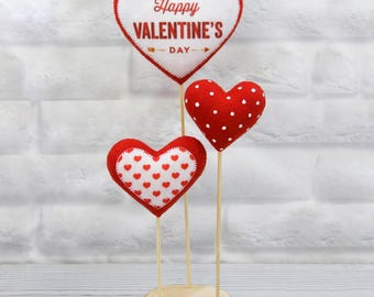 Red hearts on wooden stand - Valentine Mantel Decor - Standing Hearts - Farmhouse Valentine's Decor - Valentine Day Decor - Heart Ornament