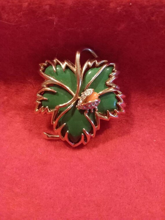 Beautiful Emerald Green Enamel goldtone Leaf and … - image 2