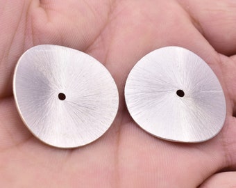 30mm Silver Plated Wavy Disc Beads – Brushed Heishi Spacers (2pc)