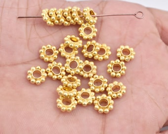 Perline distanziatrici a forma di margherita dorata - Perline Heishi a forma di fiore da 8 mm, per la creazione di gioielli (25 pezzi)